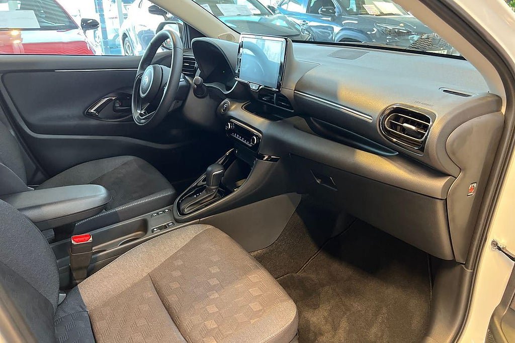 Vehicle Image 13