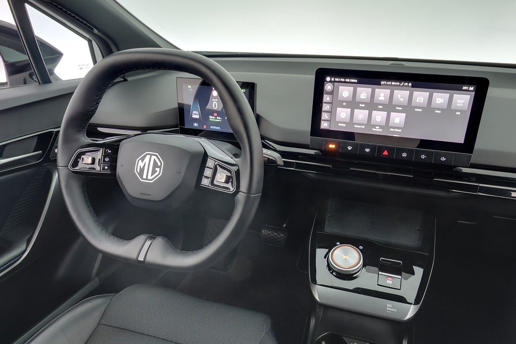 Vehicle Image 15