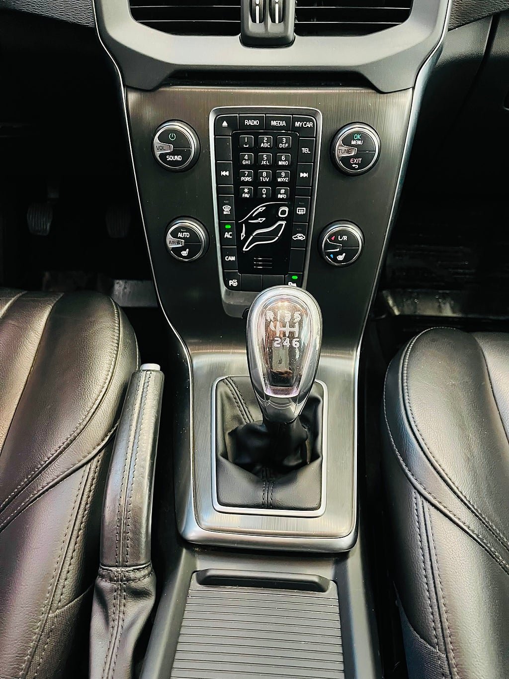 Vehicle Image 14