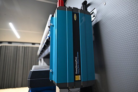 Vehicle Image 21
