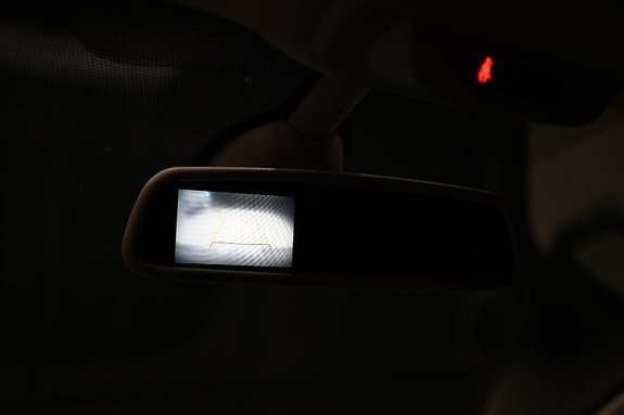 Vehicle Image 26