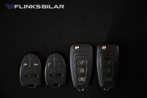 Vehicle Image 32