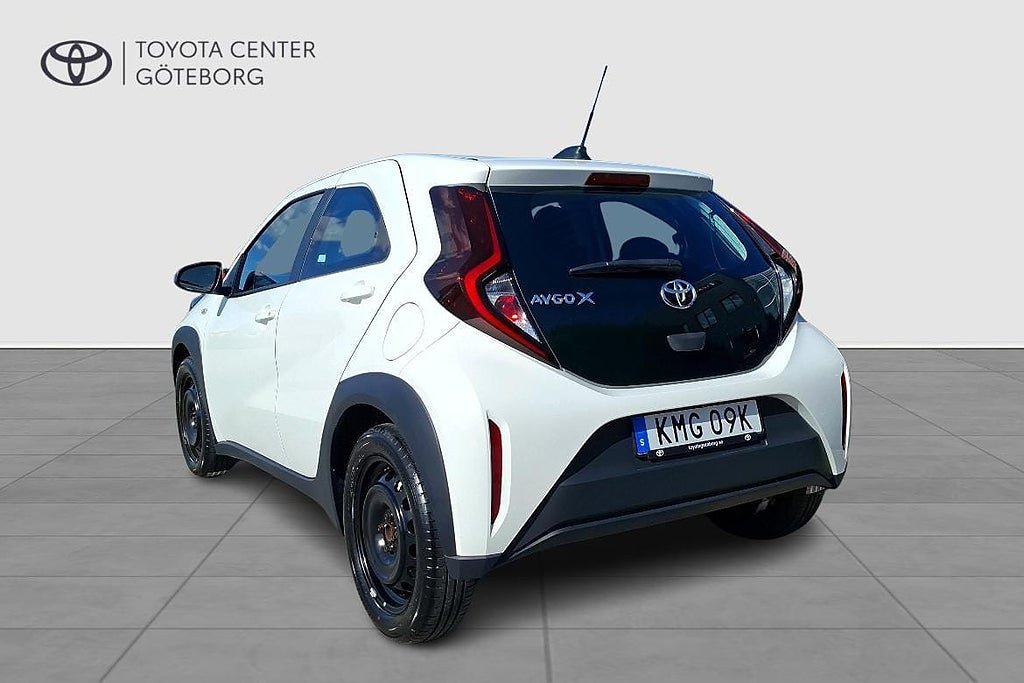 Vehicle Image 3