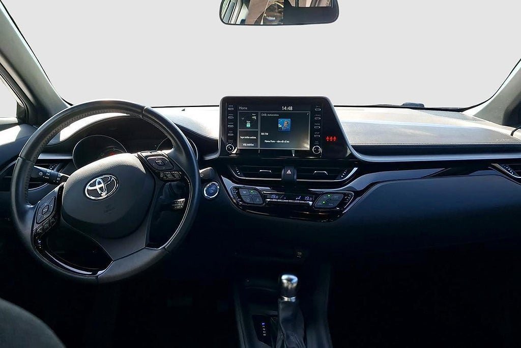 Vehicle Image 11