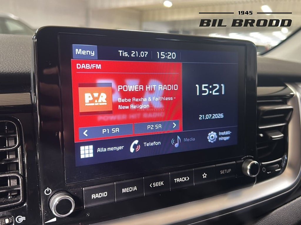 Vehicle Image 11