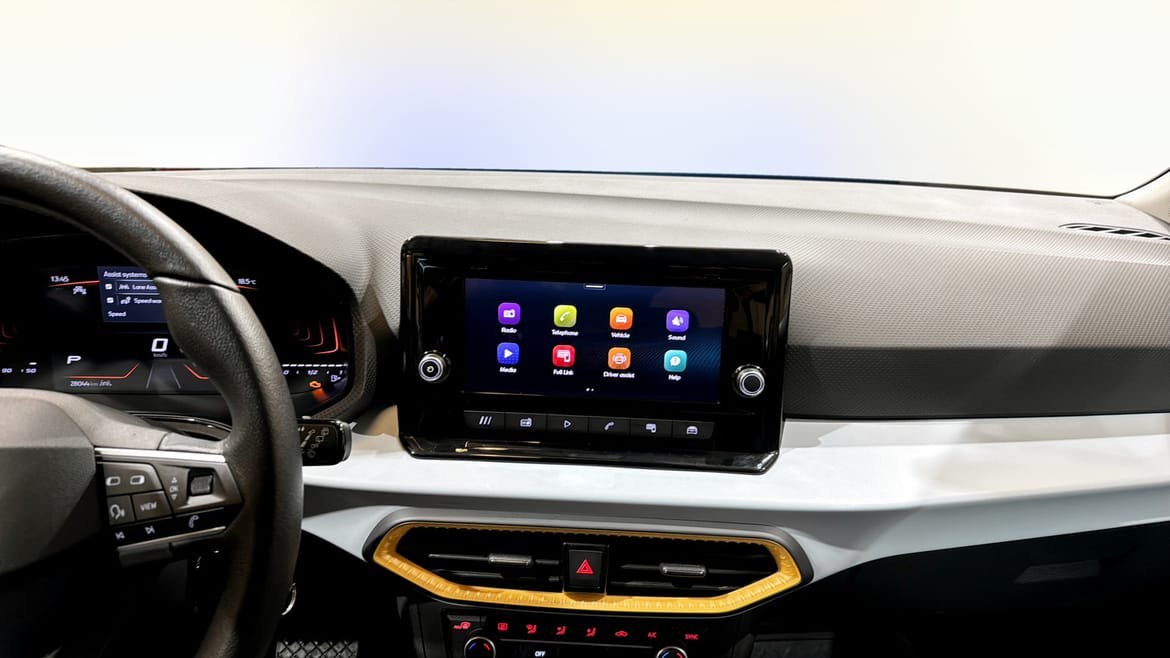 Vehicle Image 9