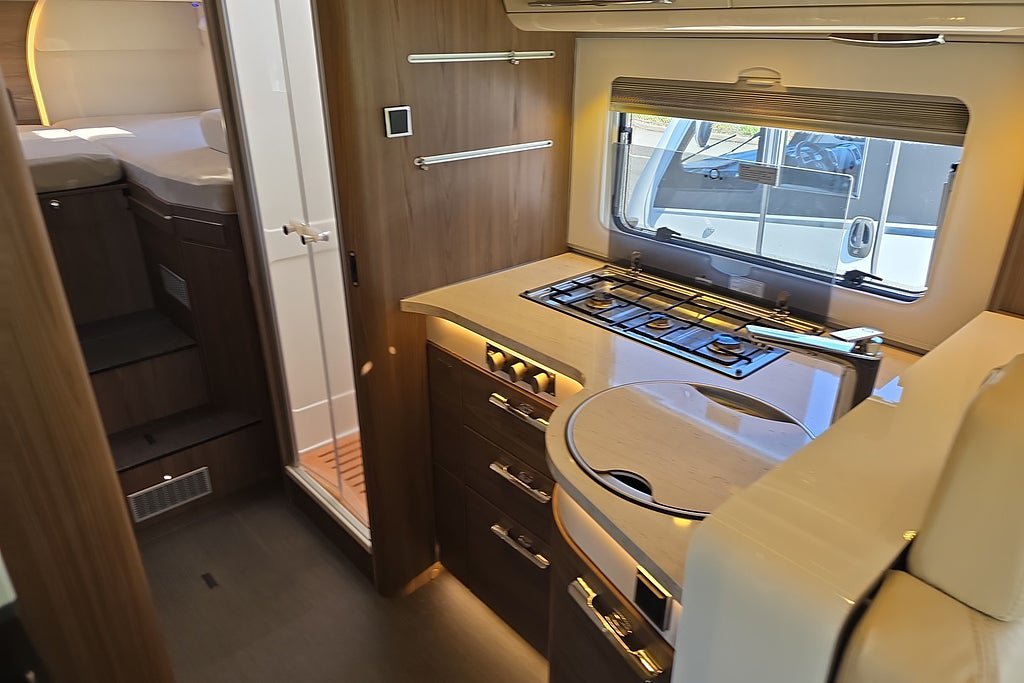Vehicle Image 37