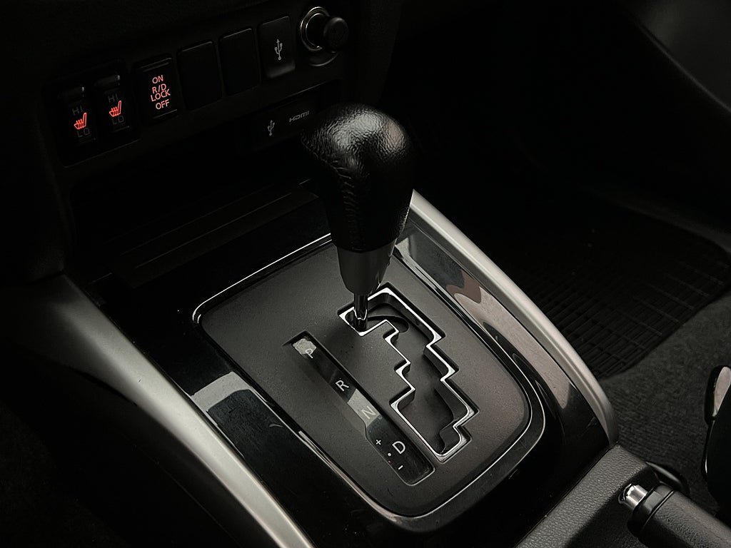Vehicle Image 29