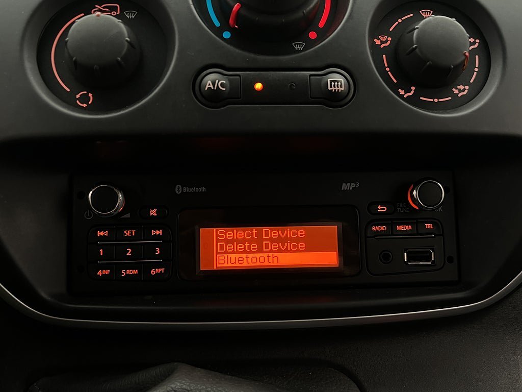 Vehicle Image 22