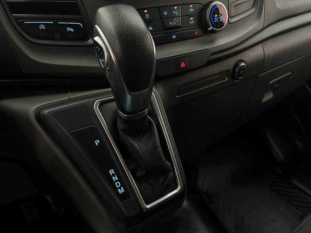 Vehicle Image 26
