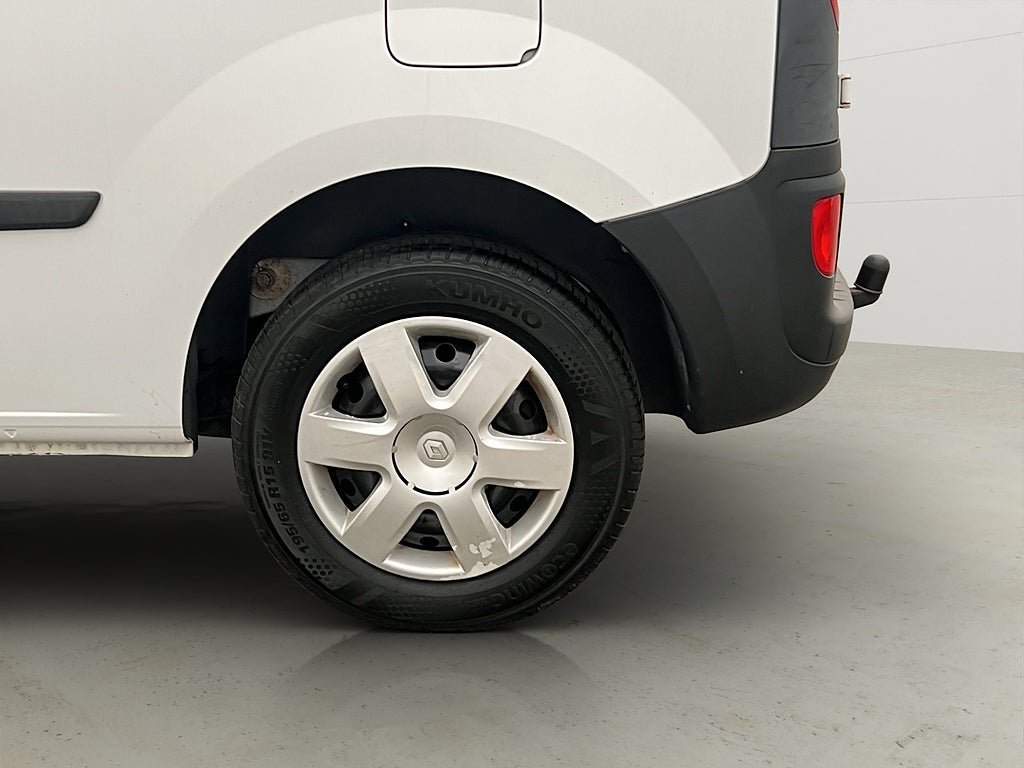 Vehicle Image 26