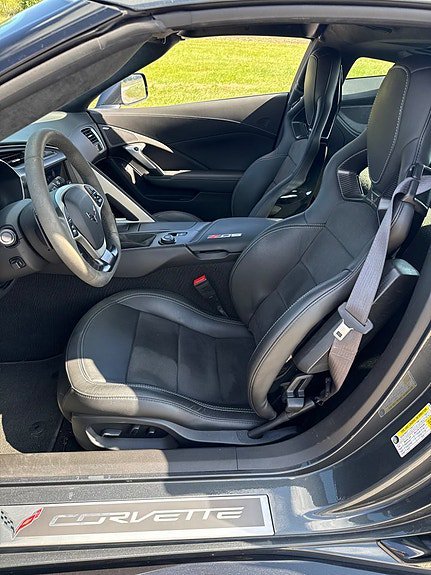 Vehicle Image 18