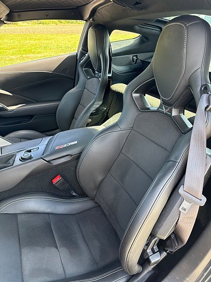 Vehicle Image 19