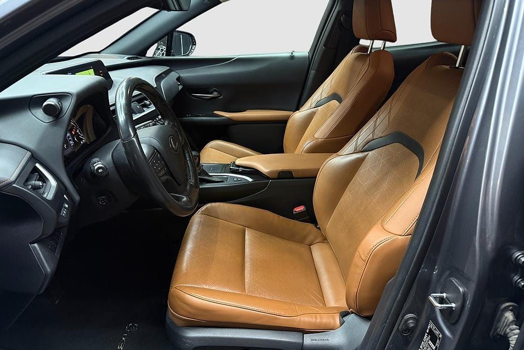 Vehicle Image 15