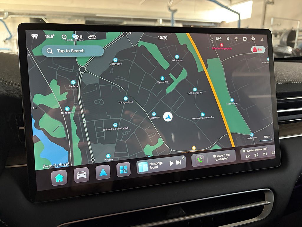 Vehicle Image 11