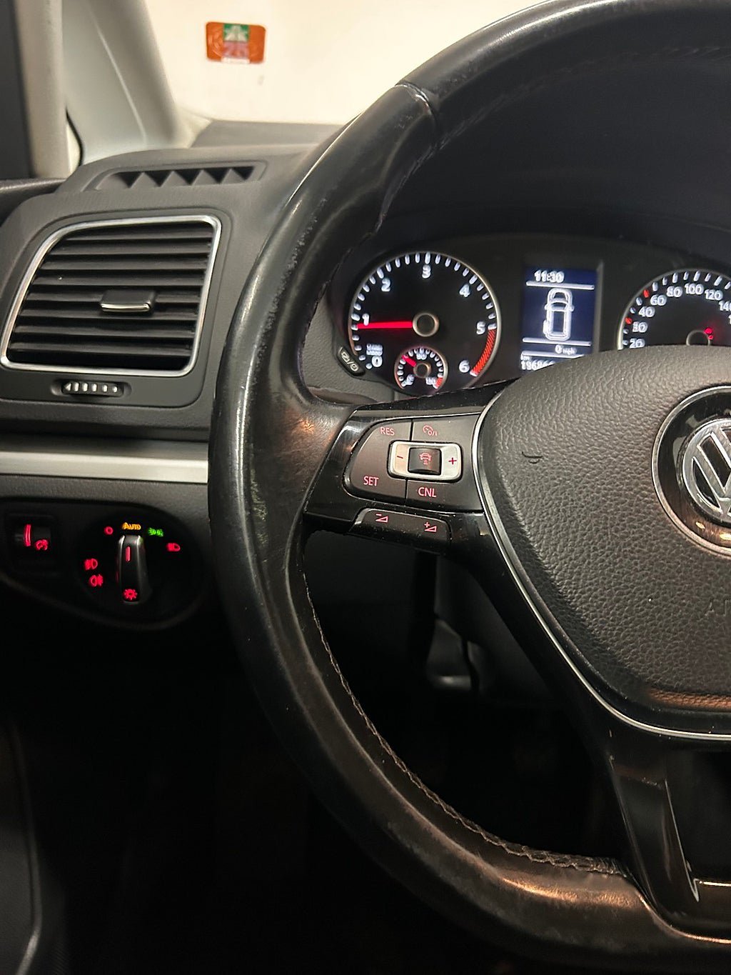 Vehicle Image 17