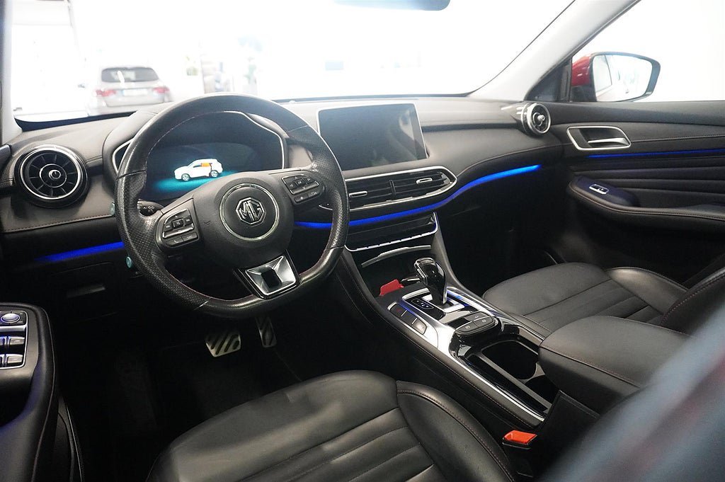 Vehicle Image 8