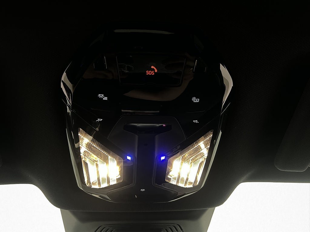 Vehicle Image 37