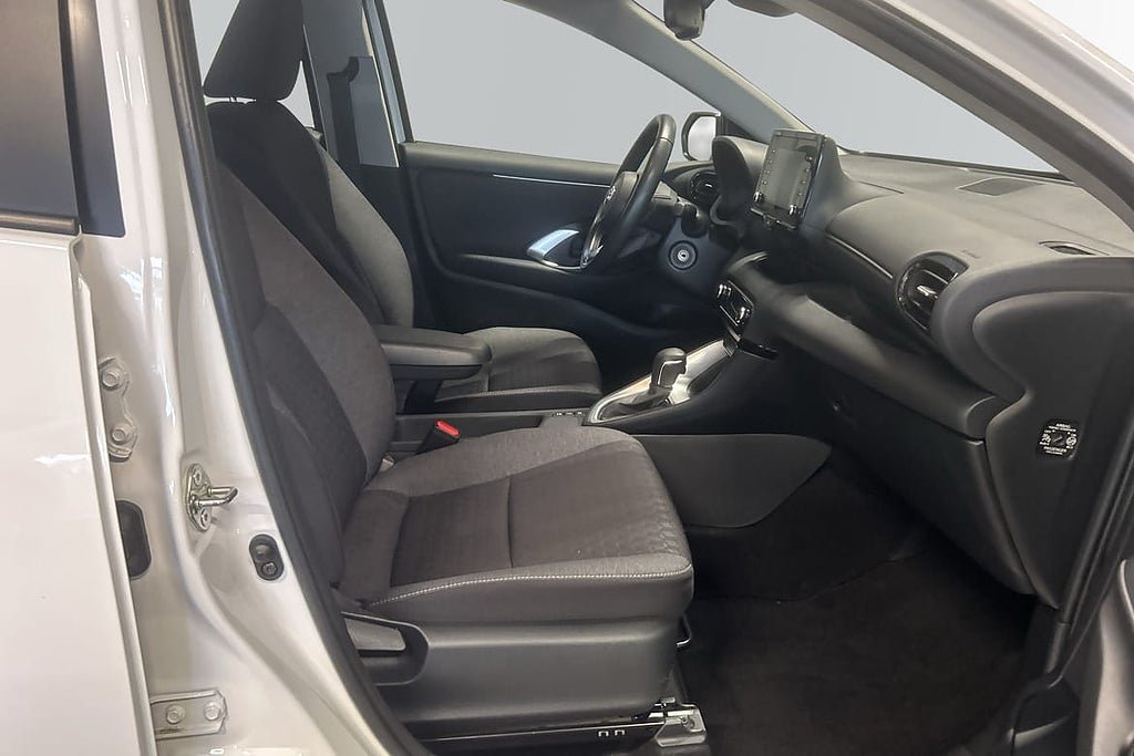 Vehicle Image 7