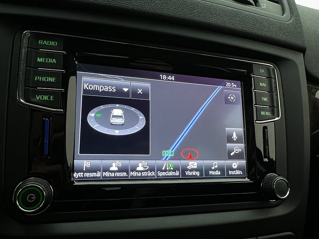 Vehicle Image 19