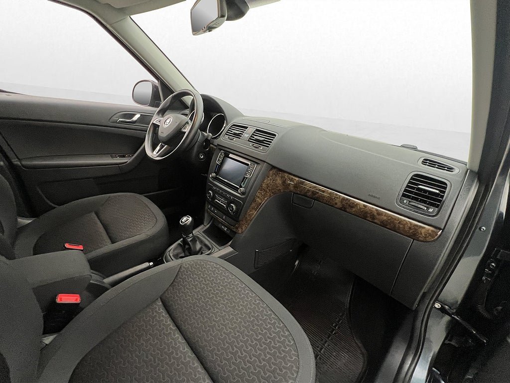 Vehicle Image 24