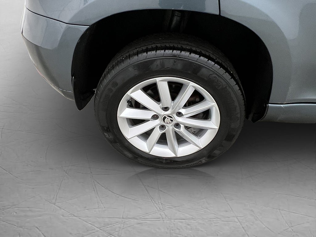 Vehicle Image 30