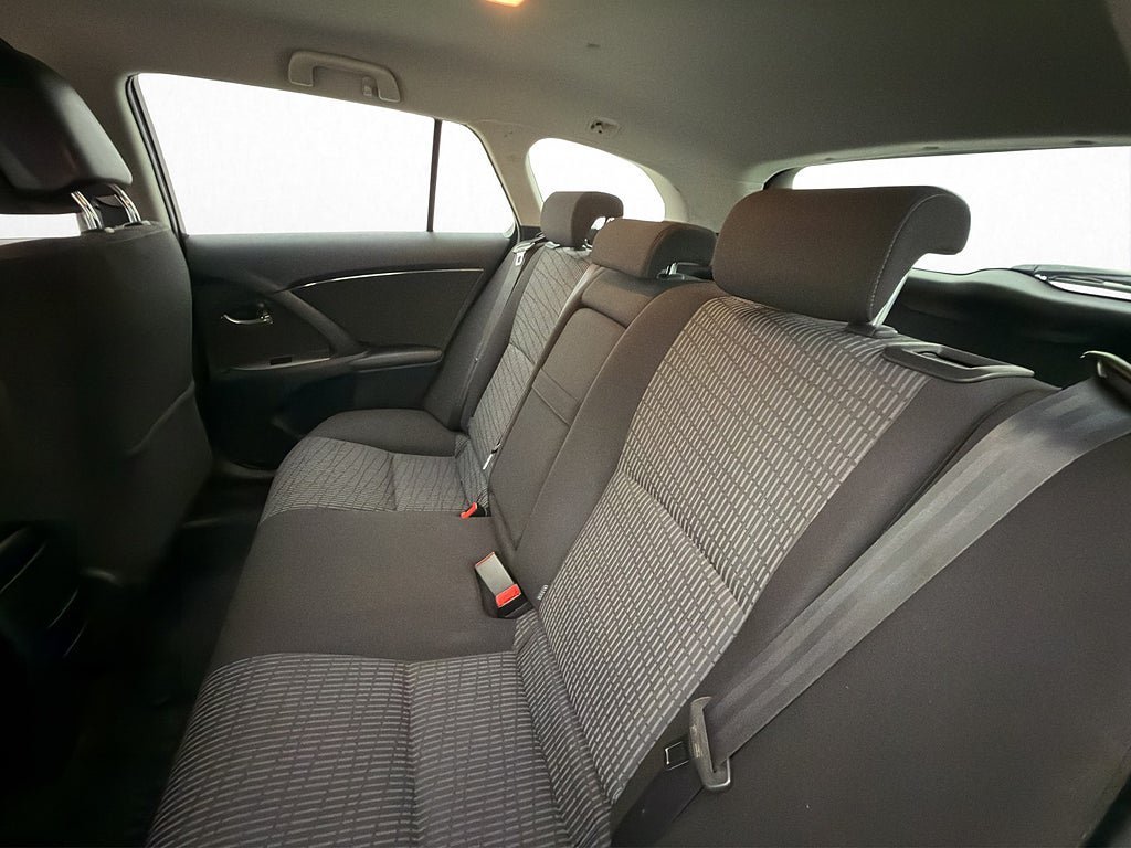 Vehicle Image 23