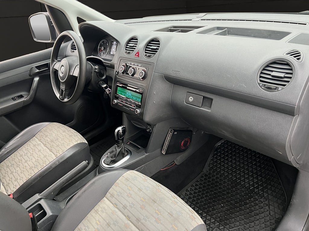 Vehicle Image 26