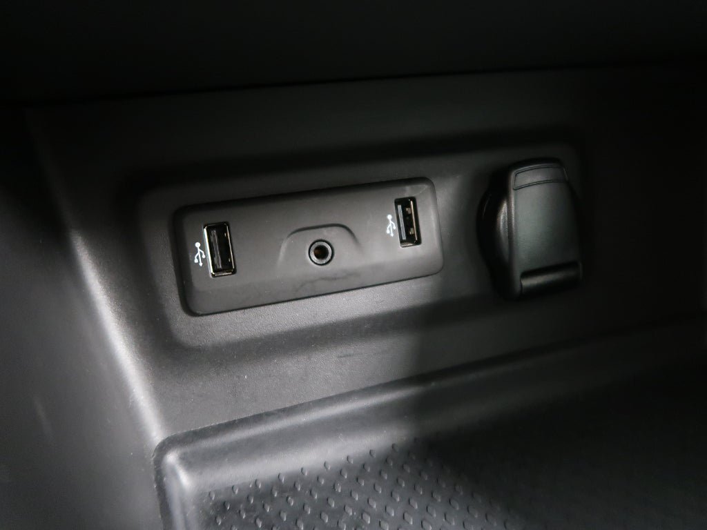 Vehicle Image 28