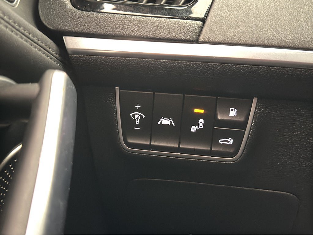 Vehicle Image 27