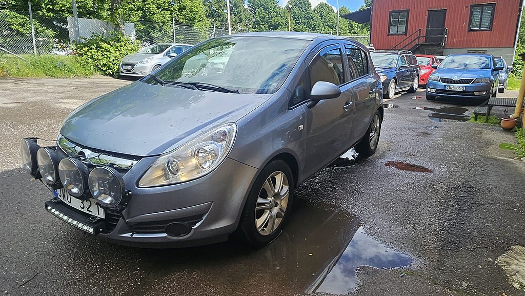 Vehicle Image 5