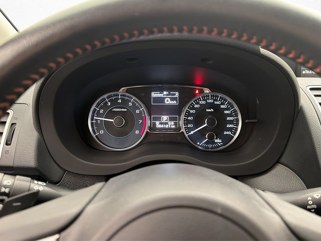 Vehicle Image 12