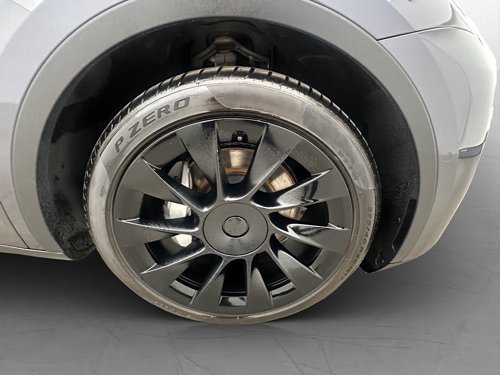 Vehicle Image 32