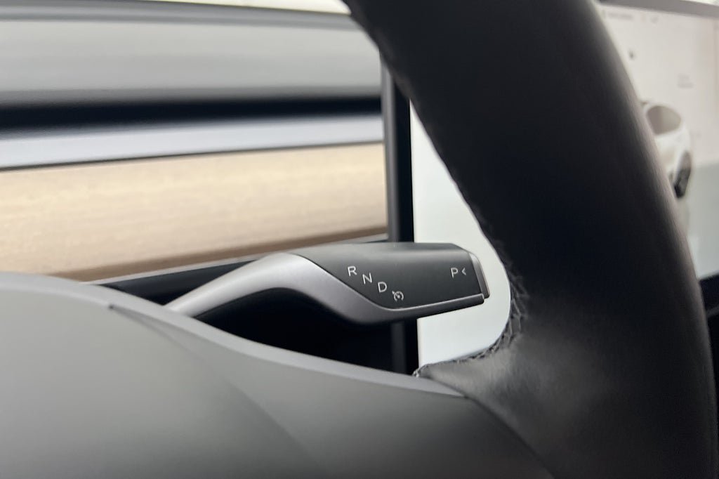 Vehicle Image 37