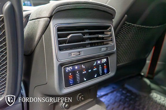 Vehicle Image 27