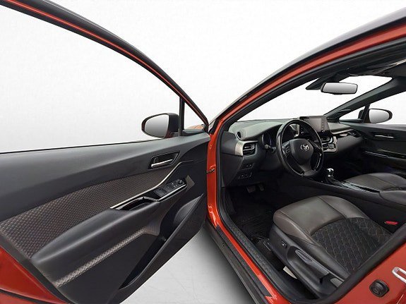 Vehicle Image 23
