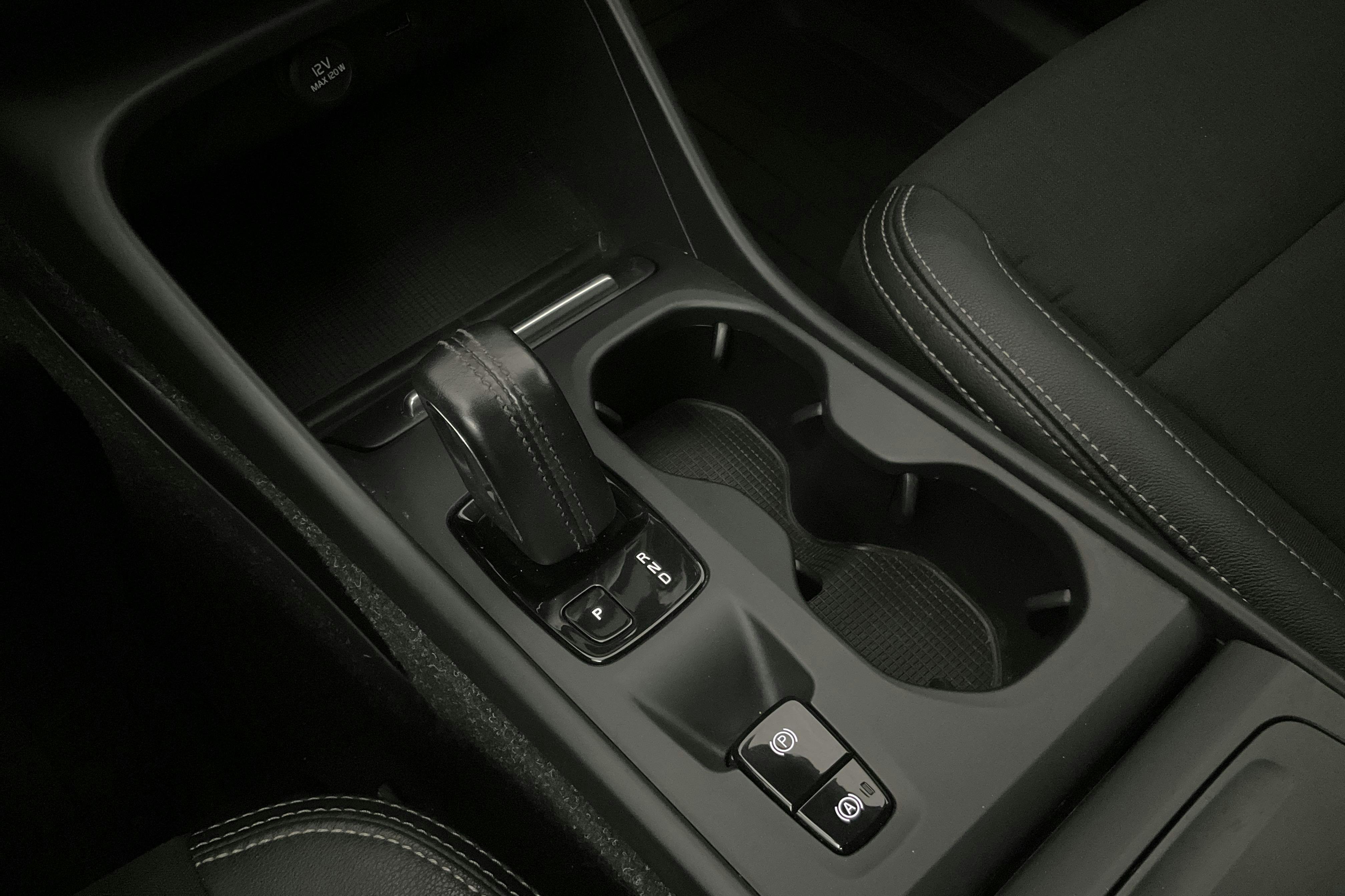 Vehicle Image 13