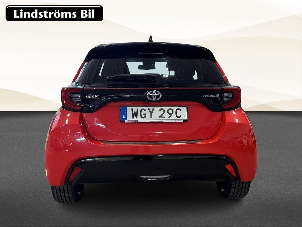 Vehicle Image 8