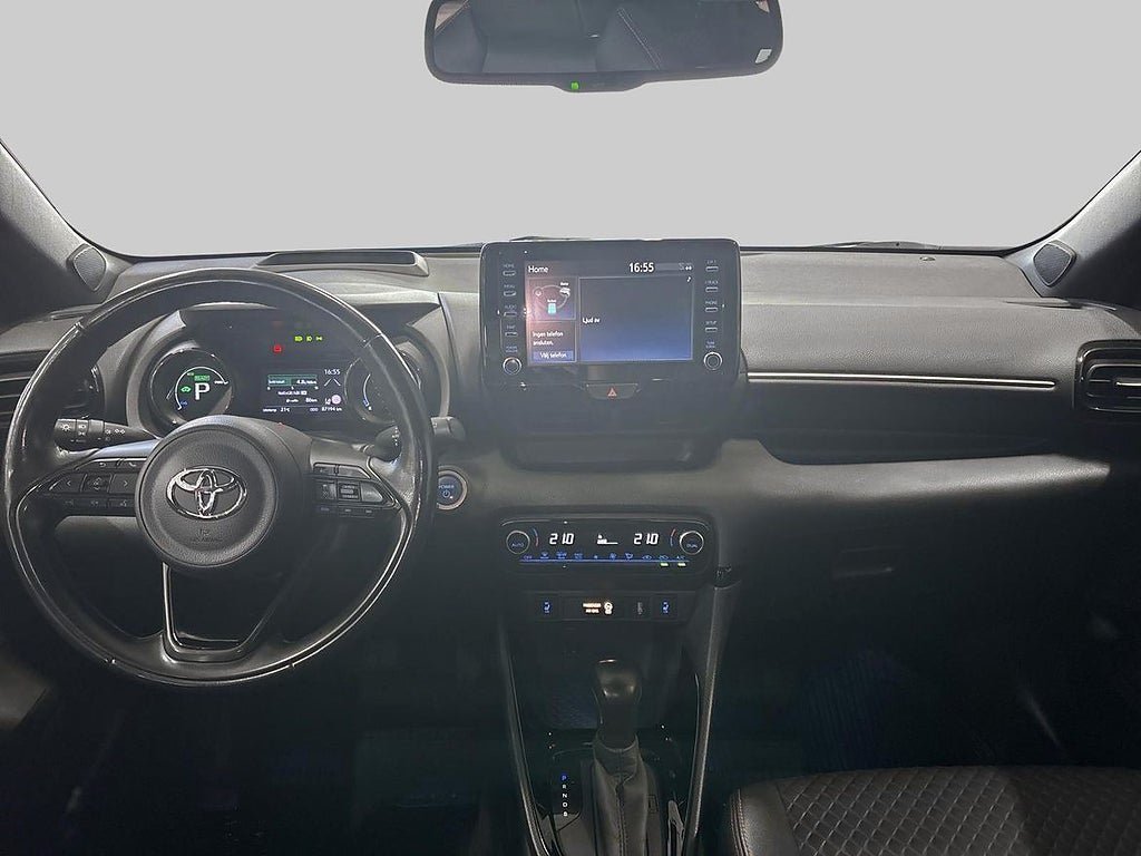 Vehicle Image 12