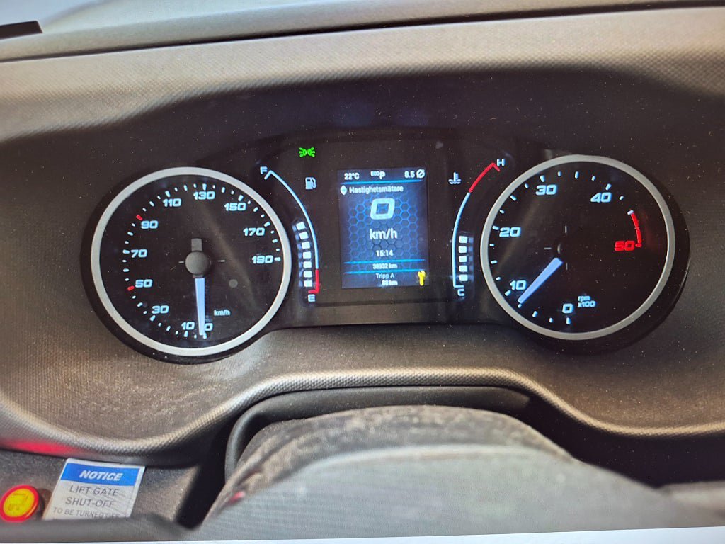 Vehicle Image 6