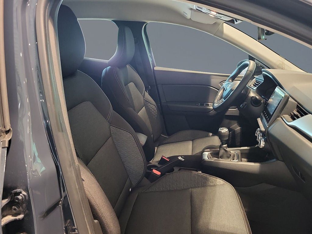 Vehicle Image 6