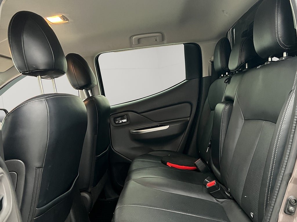 Vehicle Image 30