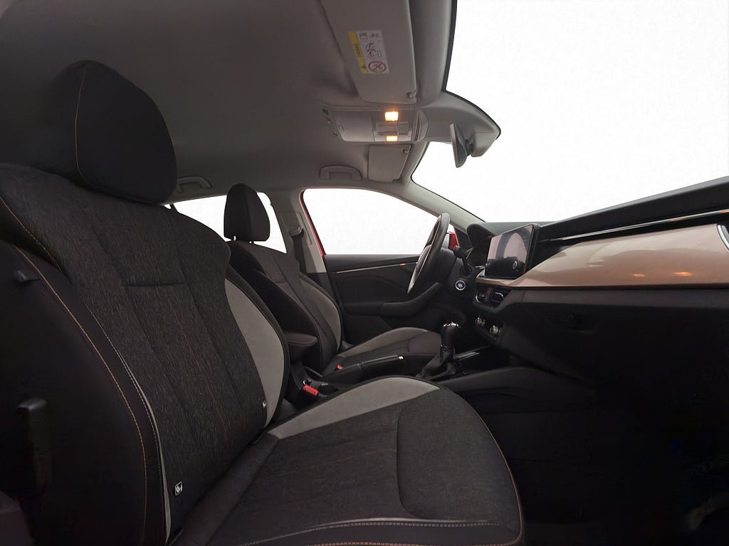 Vehicle Image 11