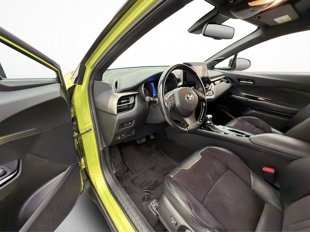 Vehicle Image 8