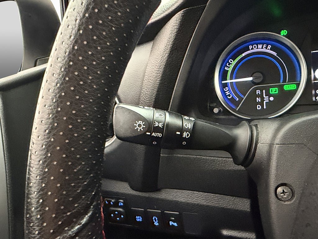 Vehicle Image 24