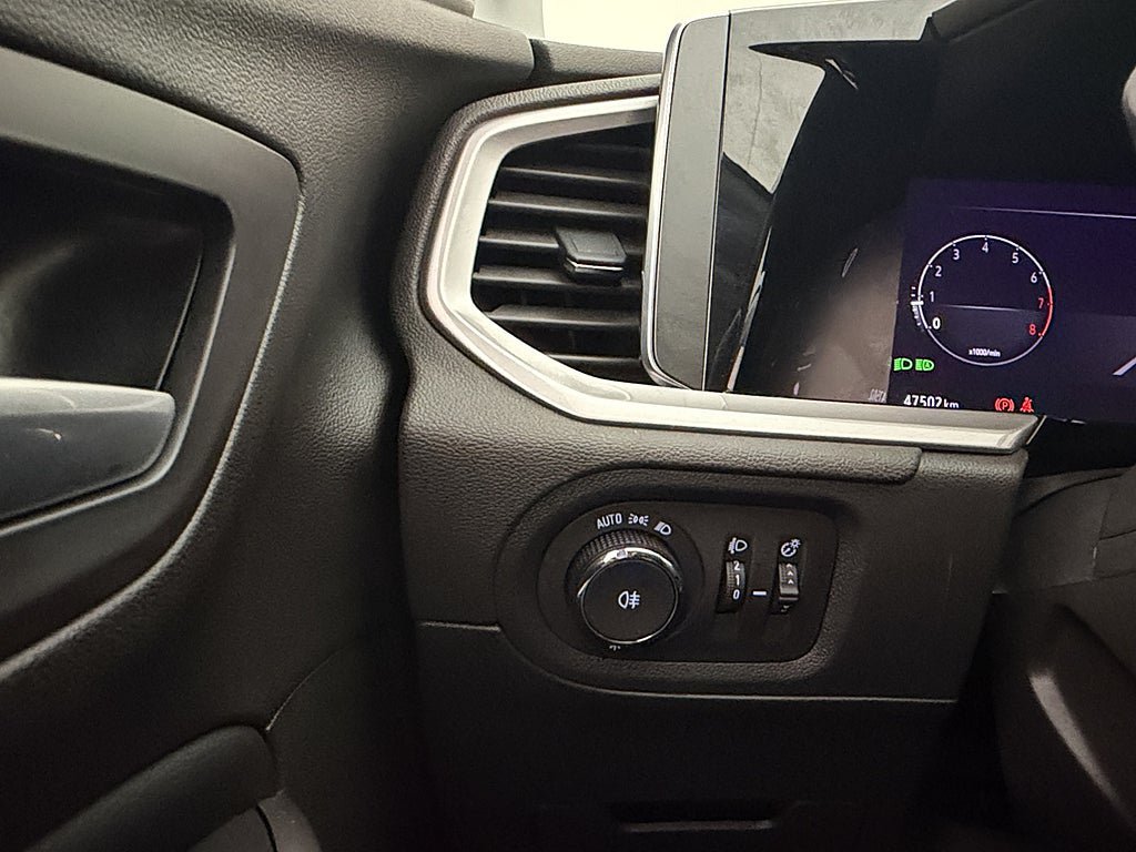 Vehicle Image 26