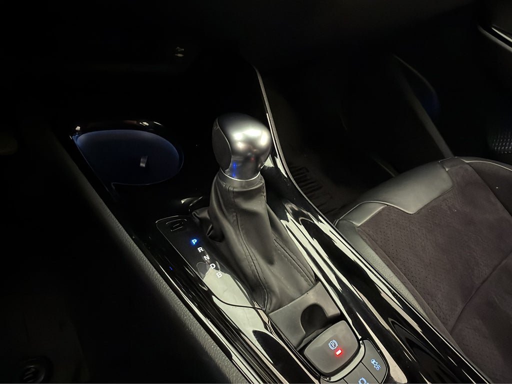 Vehicle Image 28