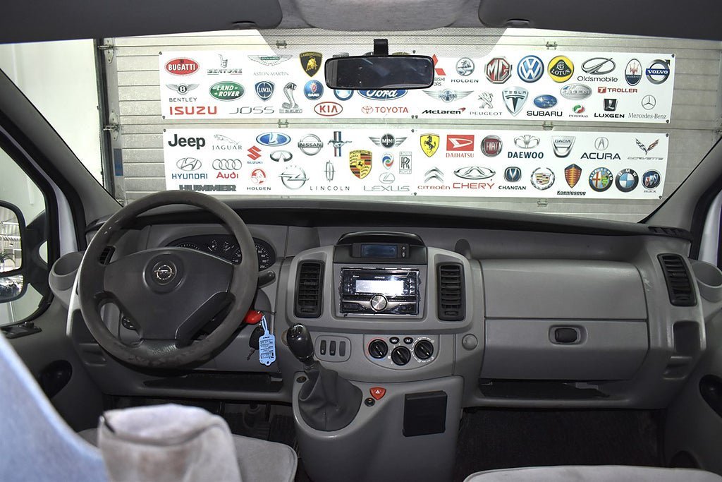 Vehicle Image 9