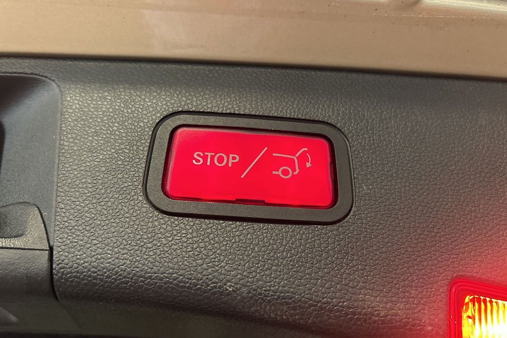 Vehicle Image 23