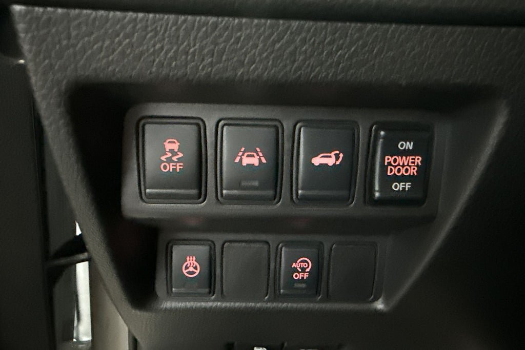 Vehicle Image 26